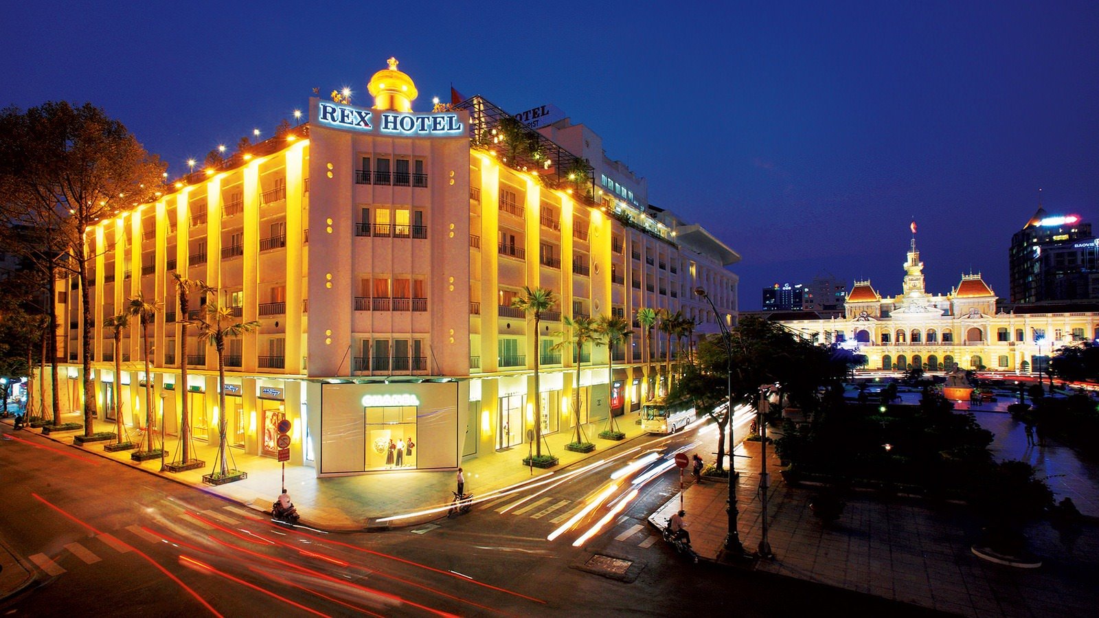 Vietnam-Hoi-Chi-Minh-City-Rex-Hotel
