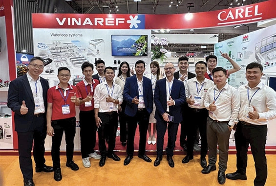 Về VINAREF